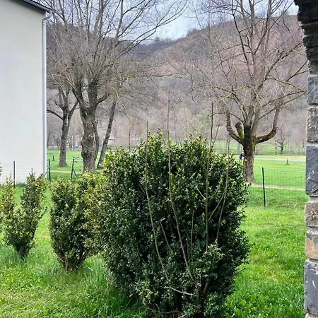 Lägenhet Appt Hyper-centre 4 Personnes Jardin Et Terrasse Loudenvielle